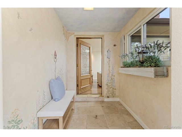 221 Magnolia St, Denver, CO 80220