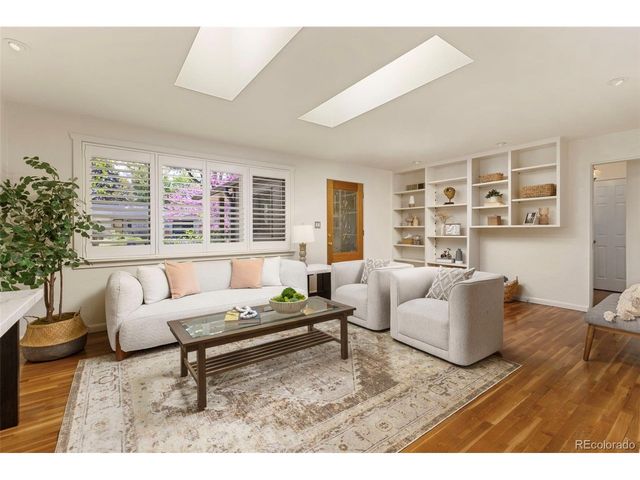 221 Magnolia St, Denver, CO 80220