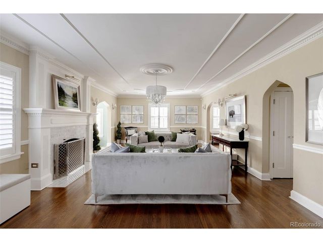 5525 E 17th Avenue Pkwy, Denver, CO 80220