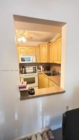 17570 Atlantic Boulevard 105, Sunny Isles Beach, FL 33160