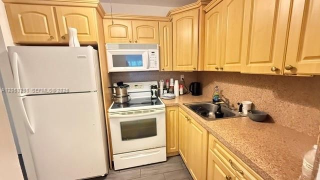 17570 Atlantic Boulevard 105, Sunny Isles Beach, FL 33160