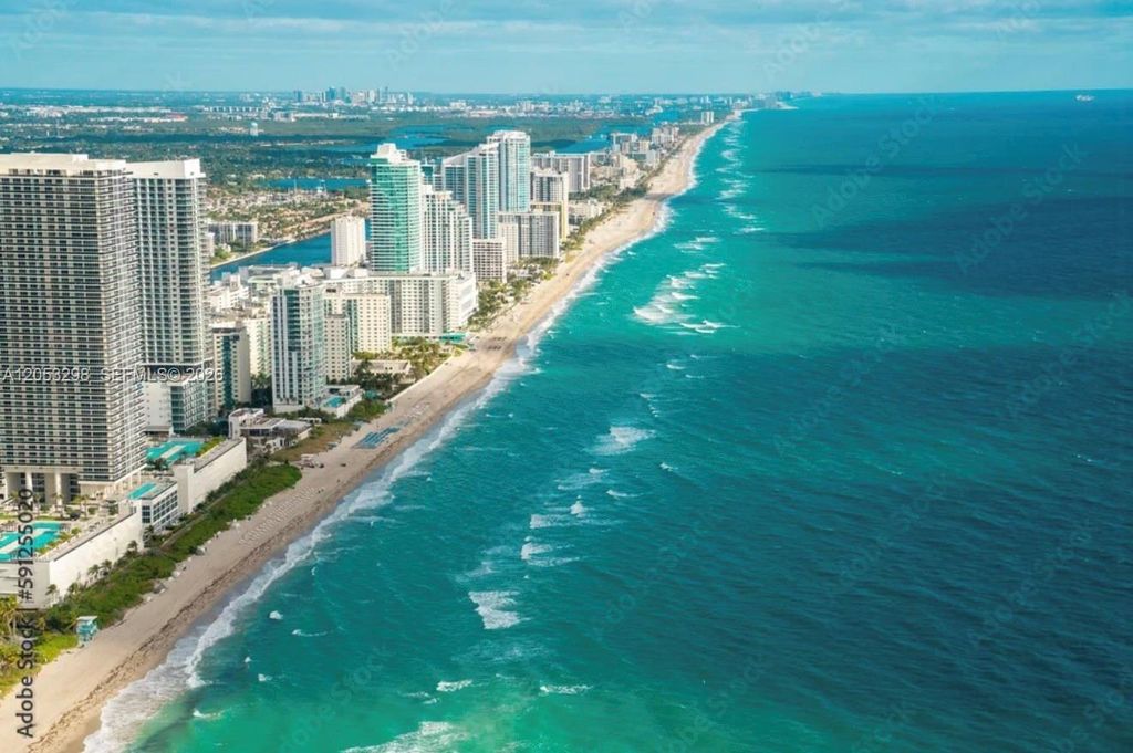 17570 Atlantic Boulevard 105, Sunny Isles Beach, FL 33160