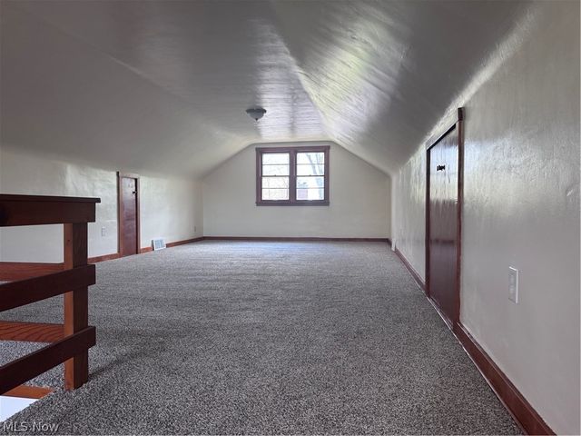 1618 W Park Avenue, Weathersfield, OH 44446