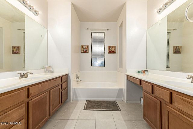 2378 W JAKE Haven, Phoenix, AZ 85085