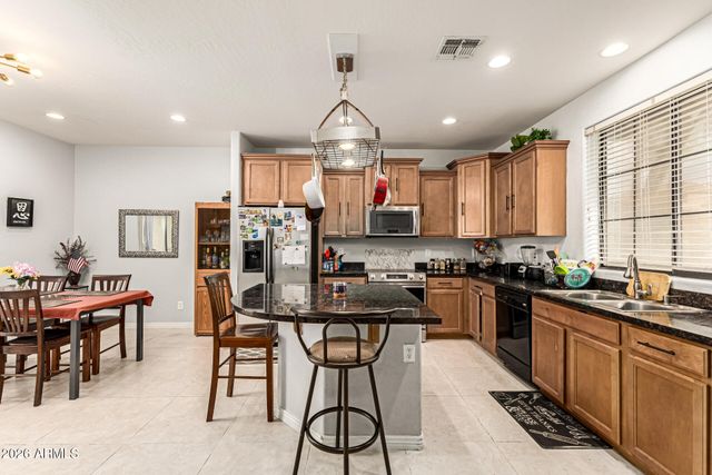 2378 W JAKE Haven, Phoenix, AZ 85085