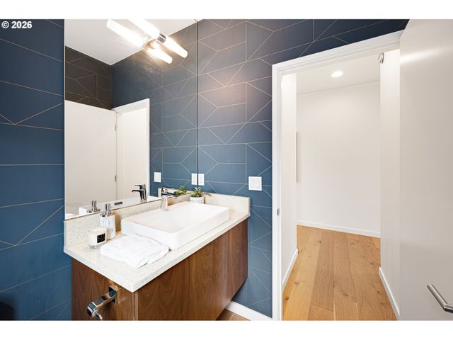 4942 Ne 35TH Ave, Portland, OR 97211