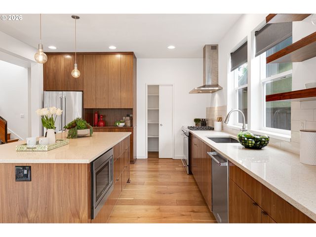 4942 Ne 35TH Ave, Portland, OR 97211