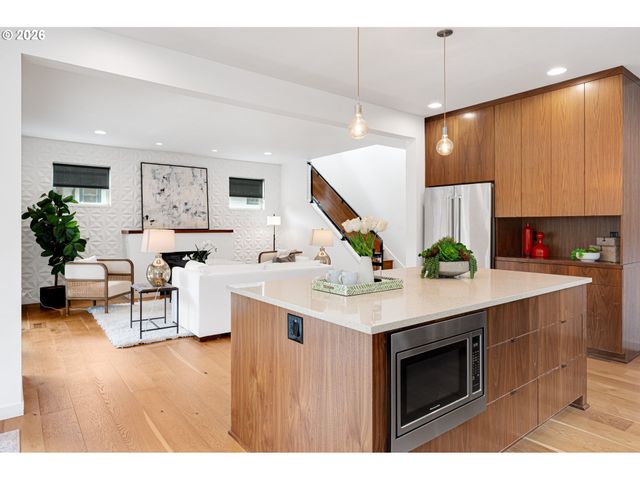 4942 Ne 35TH Ave, Portland, OR 97211