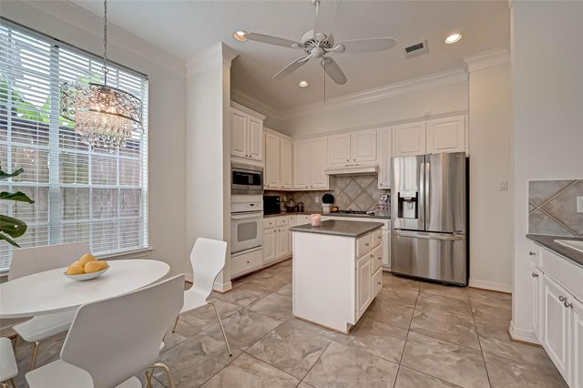 5917 Dolores Street D, Houston, TX 77057