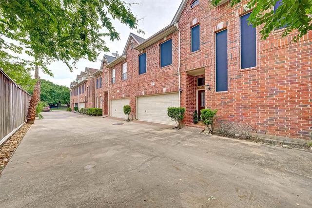 5917 Dolores Street D, Houston, TX 77057