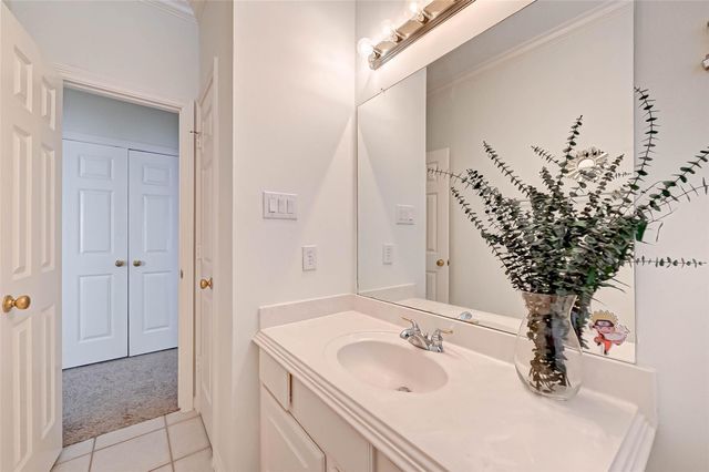 5917 Dolores Street D, Houston, TX 77057