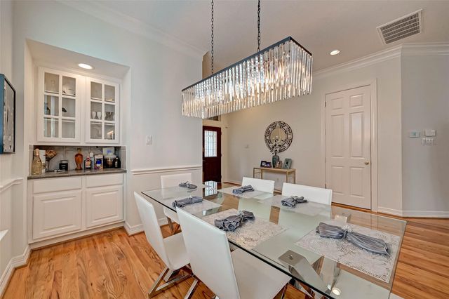 5917 Dolores Street D, Houston, TX 77057