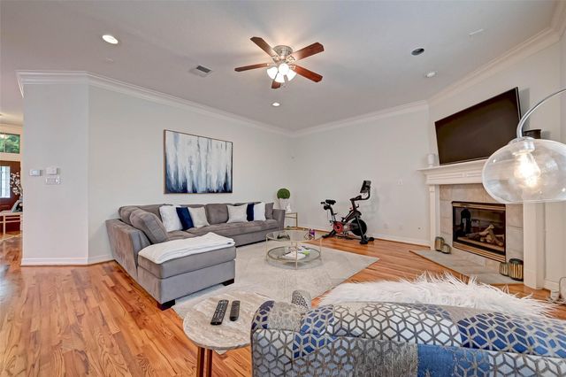 5917 Dolores Street D, Houston, TX 77057