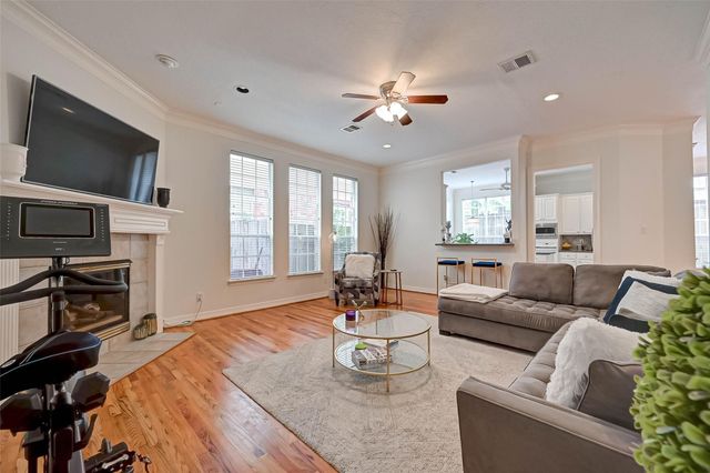 5917 Dolores Street D, Houston, TX 77057
