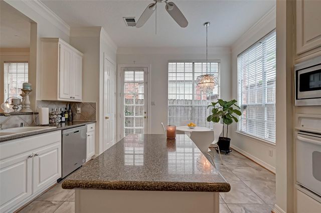 5917 Dolores Street D, Houston, TX 77057