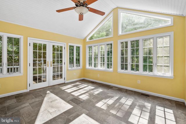 14 GREENWAY CIR, Fairless Hills, PA 19030