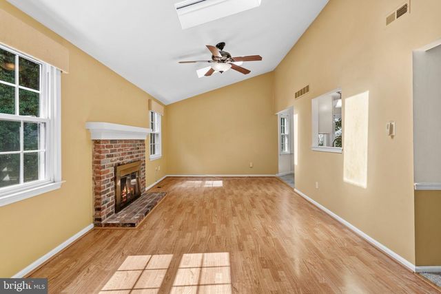 14 GREENWAY CIR, Fairless Hills, PA 19030