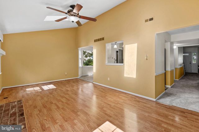 14 GREENWAY CIR, Fairless Hills, PA 19030