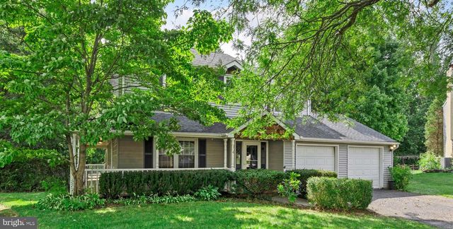 14 GREENWAY CIR, Fairless Hills, PA 19030
