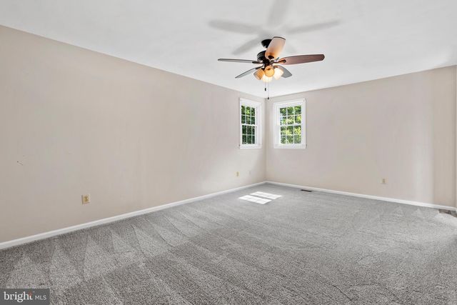 14 GREENWAY CIR, Fairless Hills, PA 19030