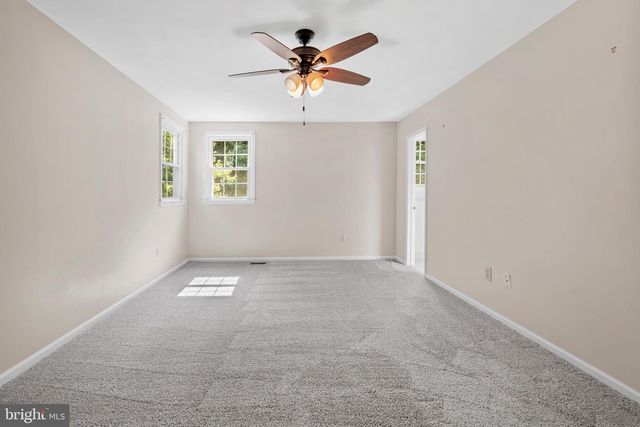 14 GREENWAY CIR, Fairless Hills, PA 19030