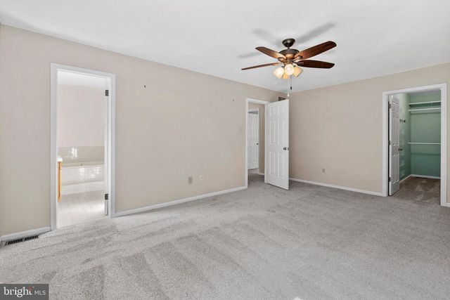 14 GREENWAY CIR, Fairless Hills, PA 19030