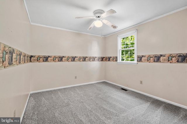 14 GREENWAY CIR, Fairless Hills, PA 19030