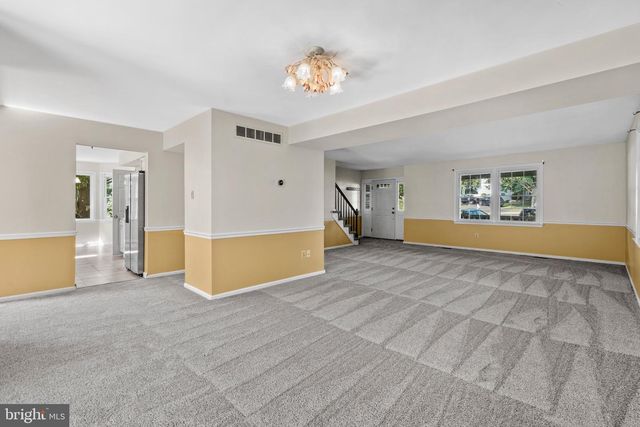 14 GREENWAY CIR, Fairless Hills, PA 19030