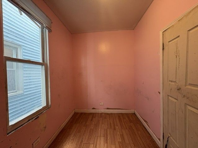 8711 S Exchange Avenue, Chicago, IL 60617
