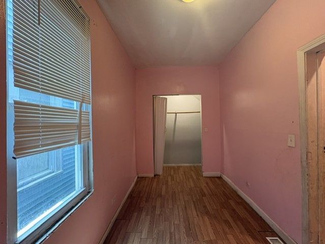 8711 S Exchange Avenue, Chicago, IL 60617