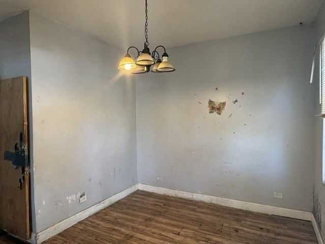 8711 S Exchange Avenue, Chicago, IL 60617