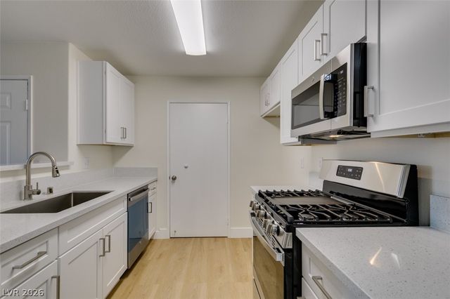 7885 West Flamingo Road 1130, Las Vegas, NV 89147