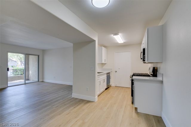 7885 West Flamingo Road 1130, Las Vegas, NV 89147