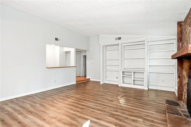 1515 Captain Thomas Court, Marietta, GA 30066