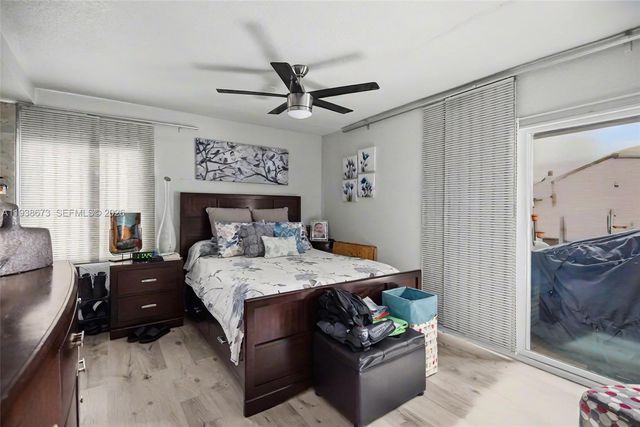 13574 SW 49th Ln, Miami, FL 33175