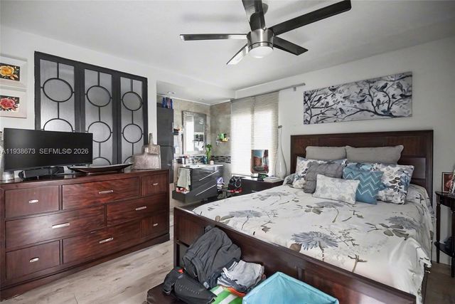 13574 SW 49th Ln, Miami, FL 33175