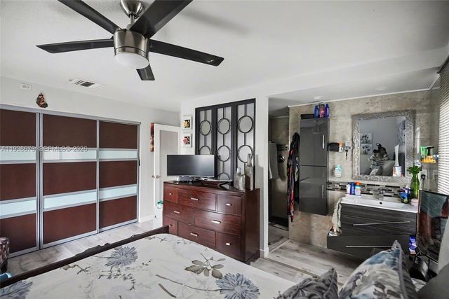 13574 SW 49th Ln, Miami, FL 33175