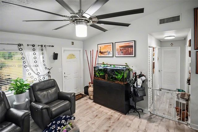 13574 SW 49th Ln, Miami, FL 33175