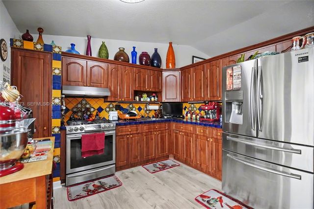 13574 SW 49th Ln, Miami, FL 33175