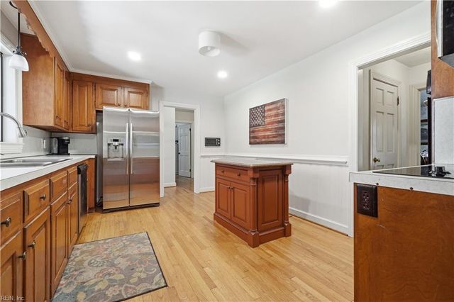 15402 New Towne Haven LN, Carrollton, VA 23314