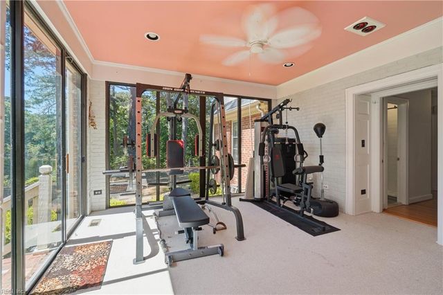 15402 New Towne Haven LN, Carrollton, VA 23314