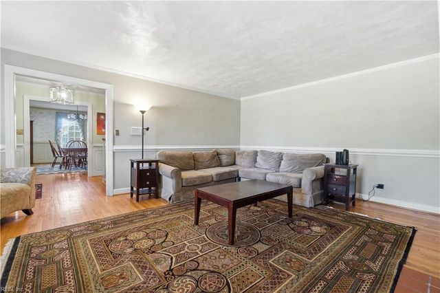 15402 New Towne Haven LN, Carrollton, VA 23314