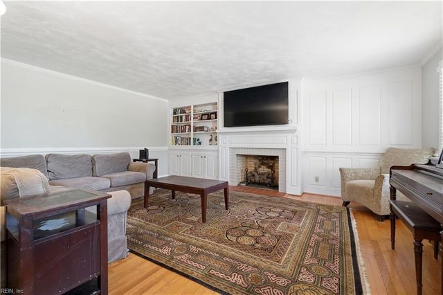 15402 New Towne Haven LN, Carrollton, VA 23314