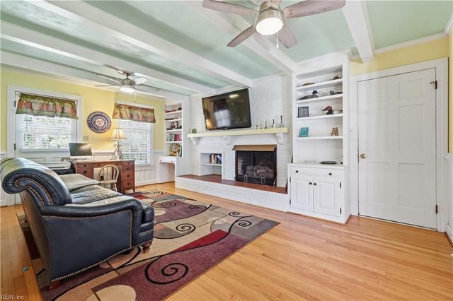 15402 New Towne Haven LN, Carrollton, VA 23314