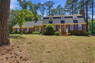 15402 New Towne Haven LN, Carrollton, VA 23314