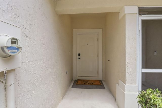 9069 Tremezzo Lane, Boynton Beach, FL 33472