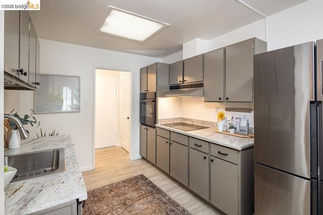 2029 Otis Dr P, Alameda, CA 94501