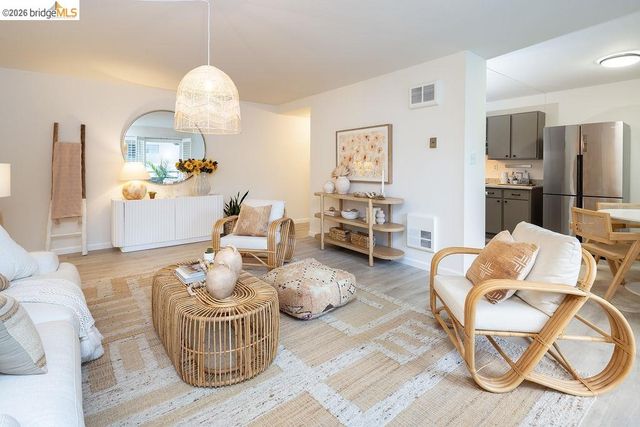 2029 Otis Dr P, Alameda, CA 94501