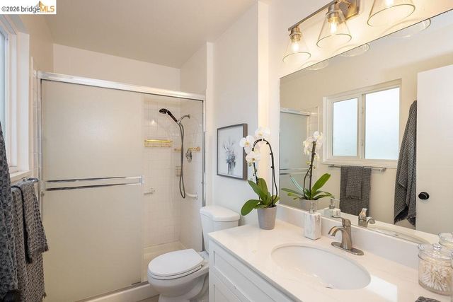2029 Otis Dr P, Alameda, CA 94501