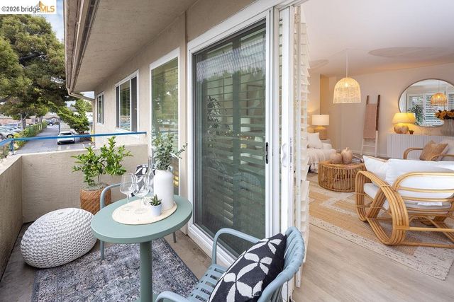 2029 Otis Dr P, Alameda, CA 94501
